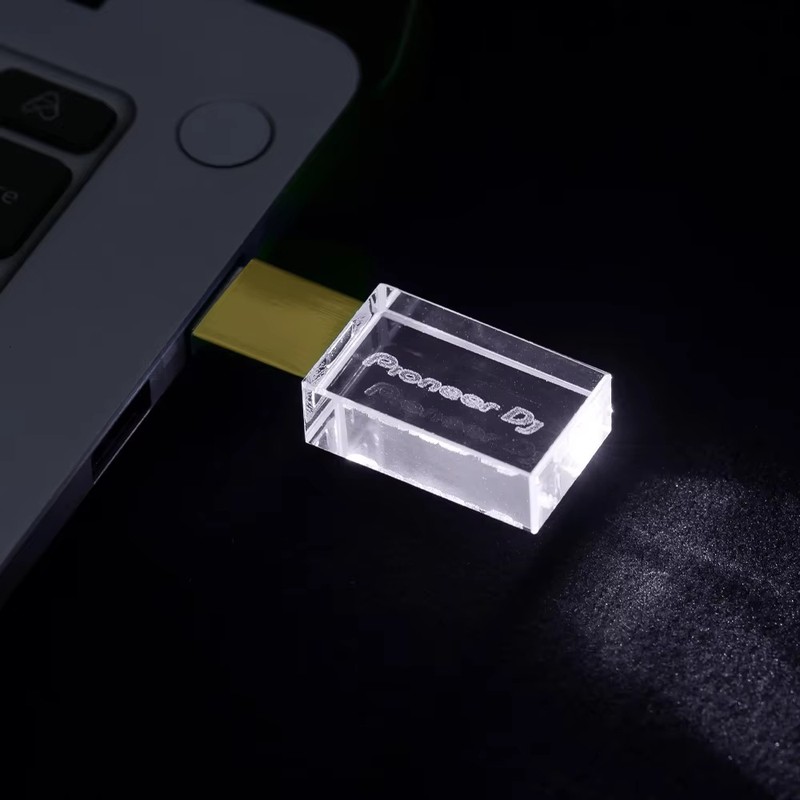 crystal-thumb-drive crystal-thumb-drive